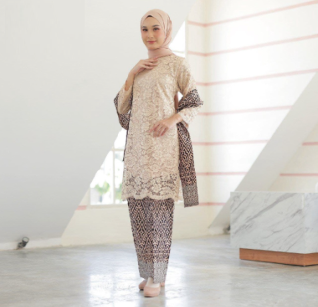 Wou Batik Premium Kebaya Laskita 1